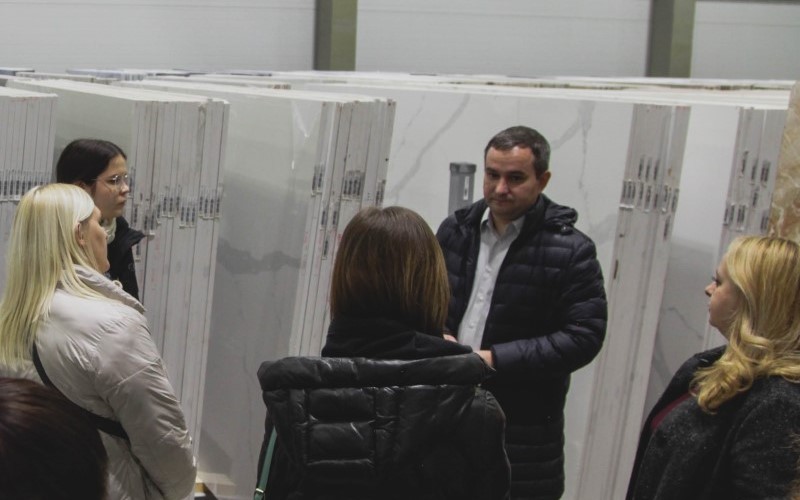 Склад слэбов Этна Кварц