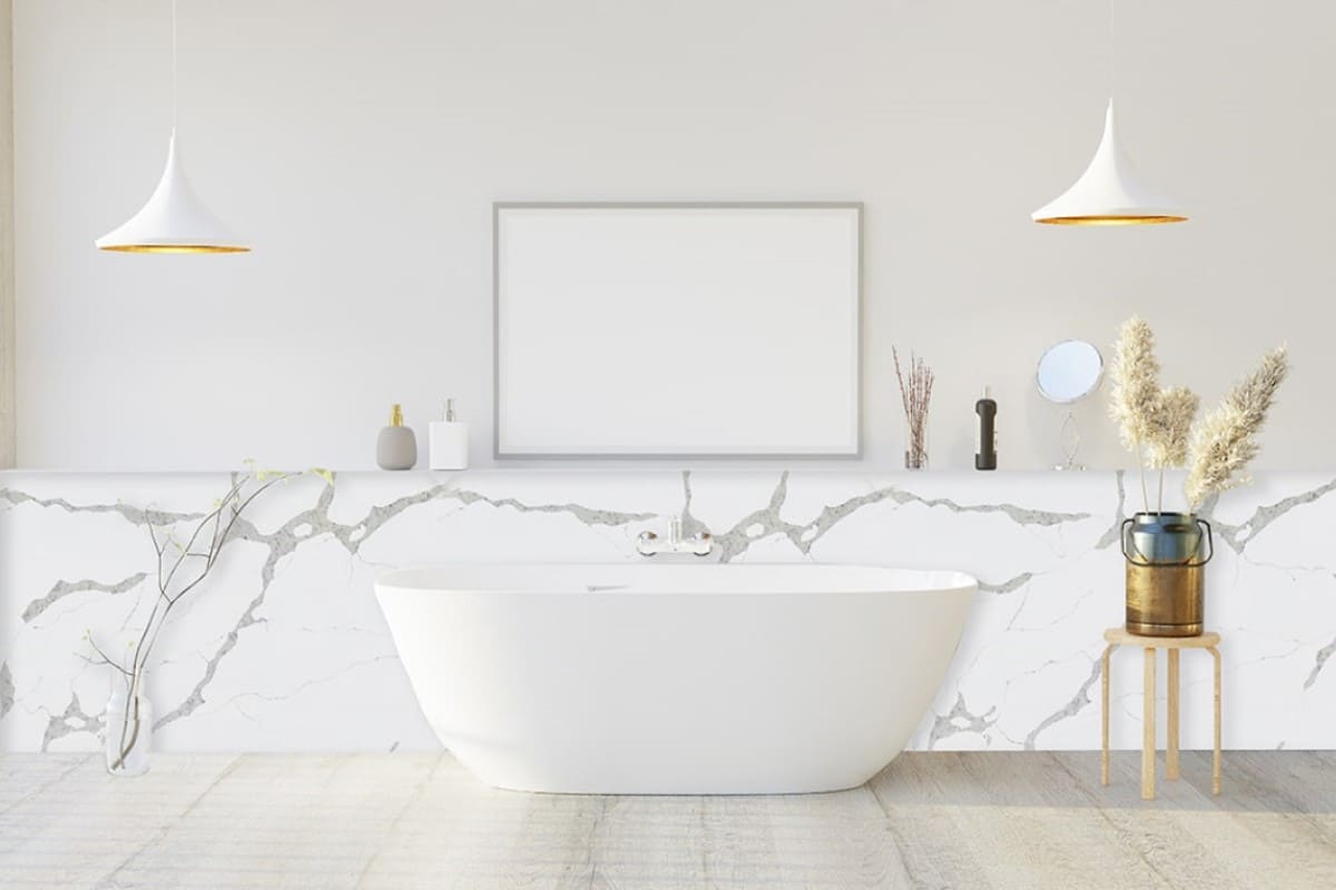 Облицовка ванной кварцевым камнем Statuario Crystallo
